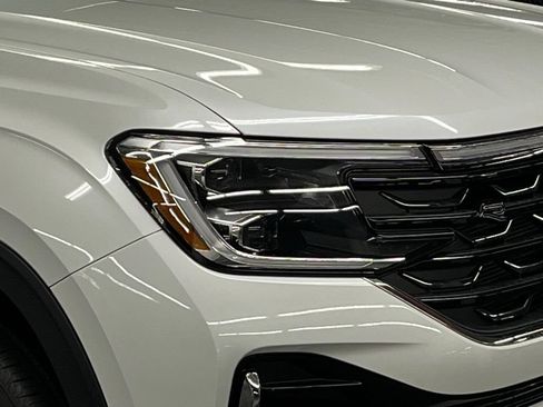 New 2026 Volkswagen Atlas Cross Sport SEL Premium R-Line AWD/4WD image 44