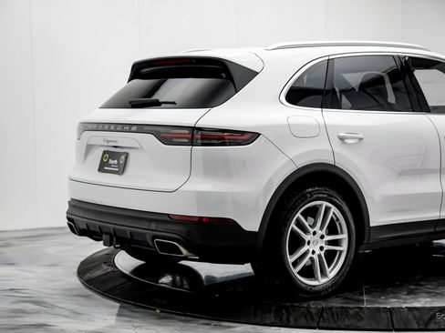 Used 2023 Porsche Cayenne image 14