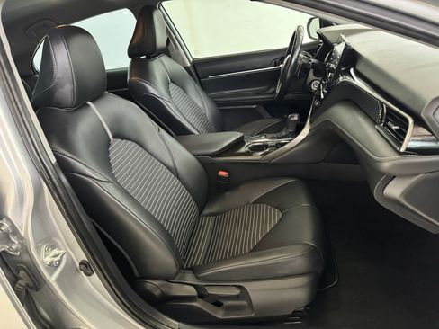 Used 2022 Toyota Camry SE image 24