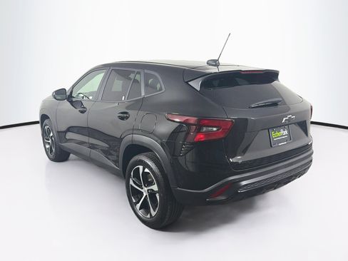 Used 2025 Chevrolet Trax RS w/ Driver Confidence Package FWD image 5