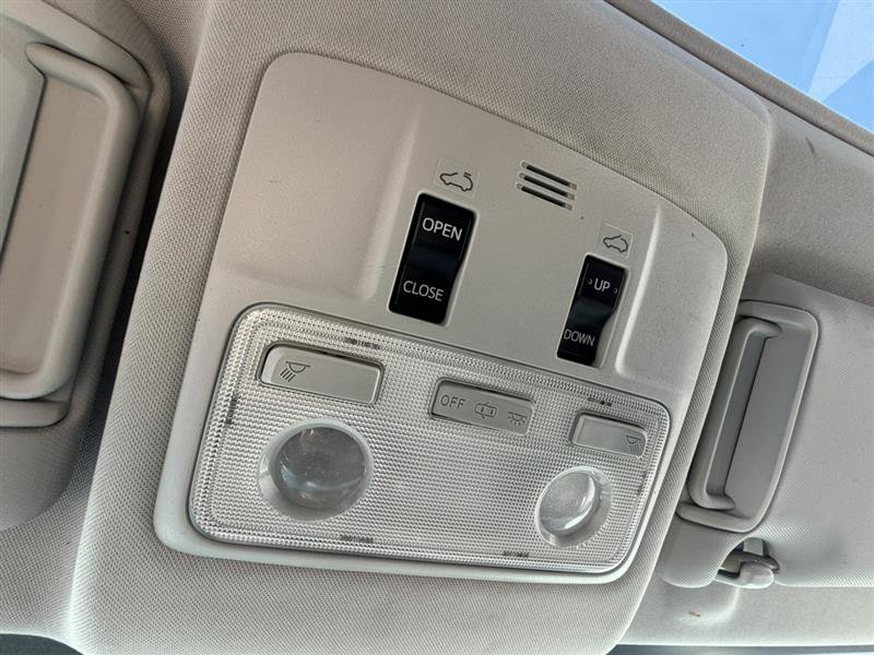 Used 2015 Toyota RAV4 XLE FWD image 34