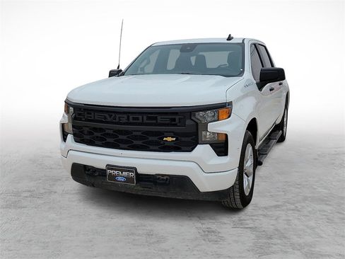 Used 2022 Chevrolet Silverado 1500 Custom image 4