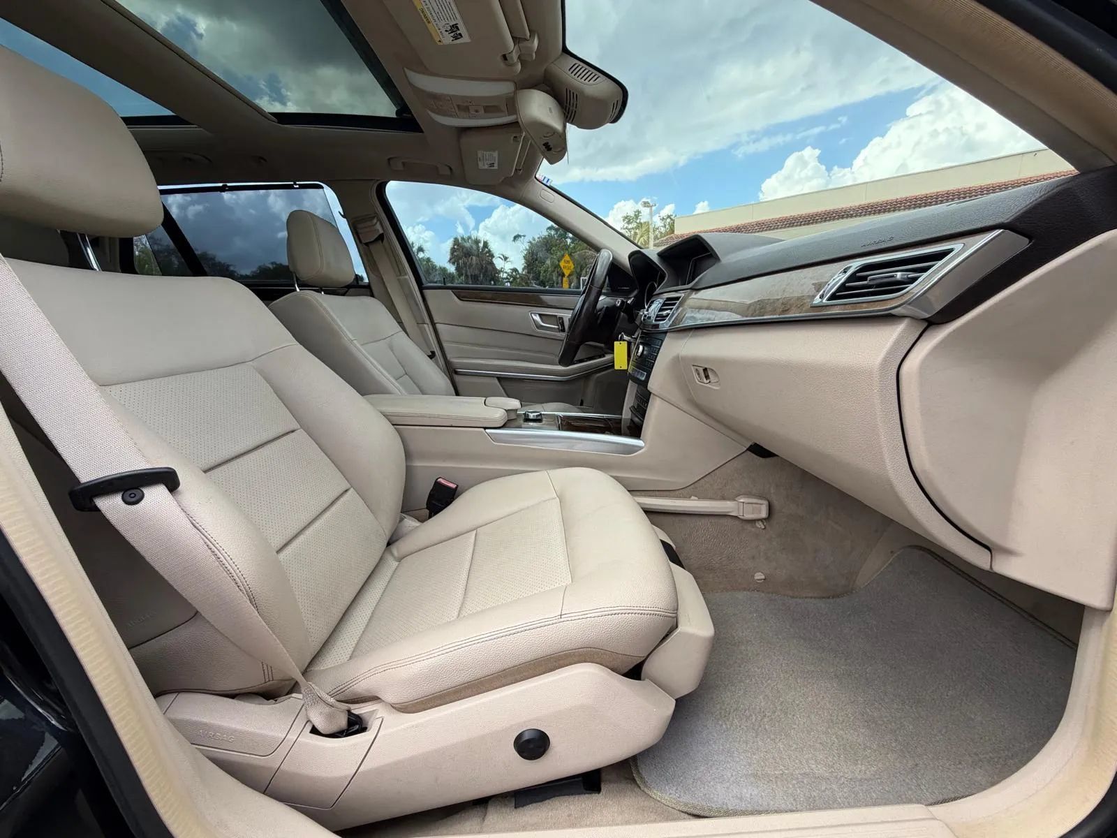 Used 2016 Mercedes-Benz E 350 4MATIC Wagon w/ Premium Package image 17