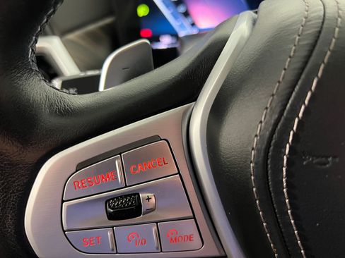 Certified 2023 BMW X7 xDrive40i w/ Executive Package image 17