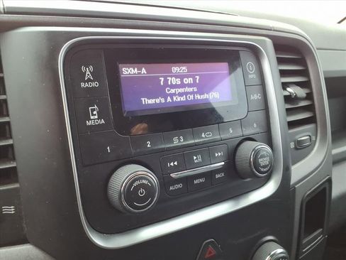 Used 2013 RAM 1500 Express image 18