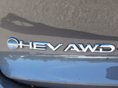 Certified 2024 Toyota Crown AWD/4WD image 8