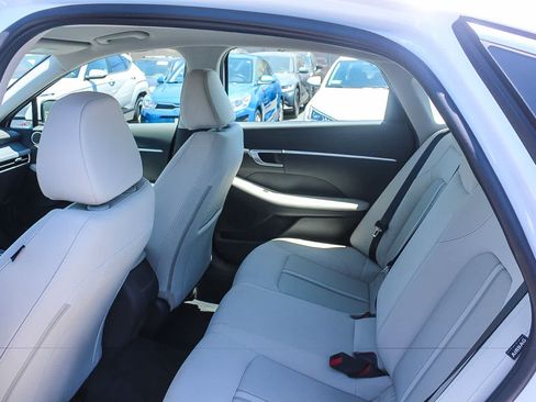 Certified 2025 Hyundai Sonata SE FWD image 23