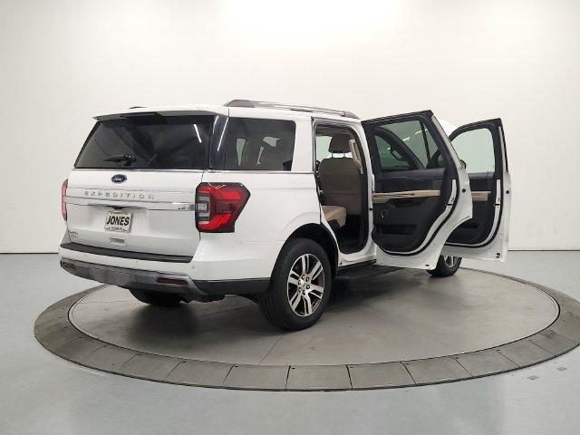 Used 2024 Ford Expedition Limited RWD image 41