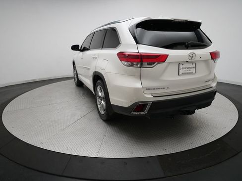 Used 2018 Toyota Highlander Limited Platinum image 35