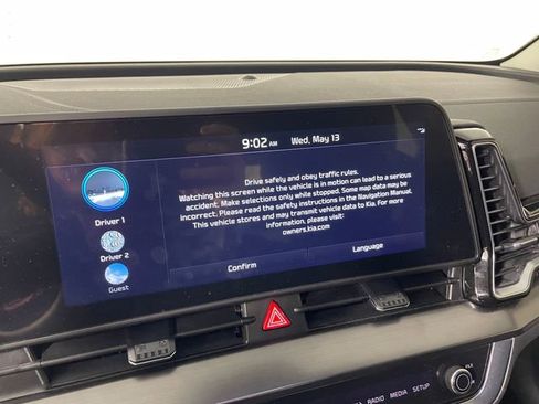 Used 2025 Kia Sportage EX w/ EX Premium Package AWD/4WD image 7