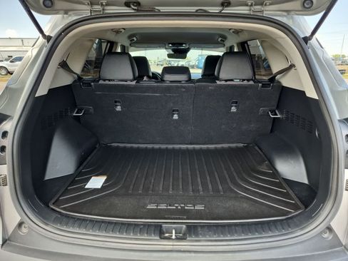 Used 2023 Kia Seltos S w/ Navigation Package FWD image 25
