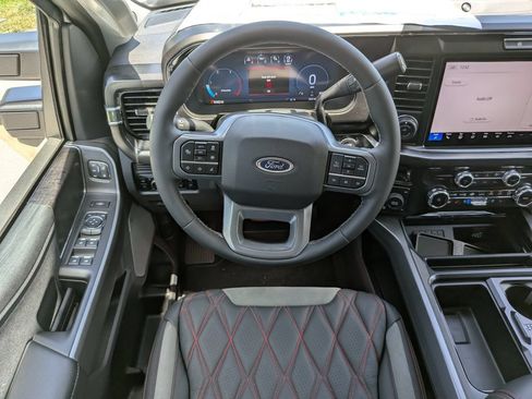New 2026 Ford F250 Lariat w/ Black Appearance Package AWD/4WD image 19