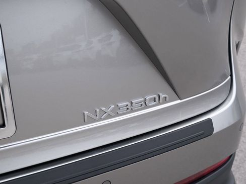 New 2026 Lexus NX 350h FWD image 18