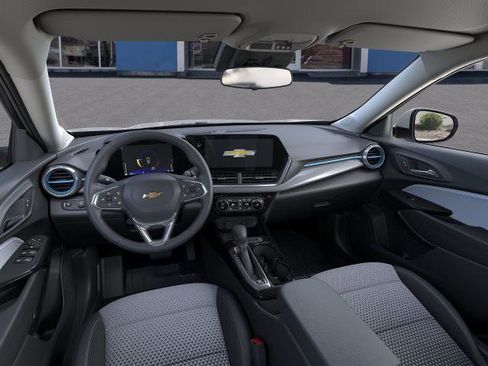 New 2026 Chevrolet Trax LT w/ Driver Confidence Package image 35