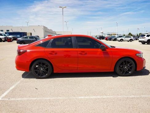 Used 2025 Honda Civic Sport image 7