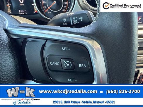 Used 2023 Jeep Gladiator Overland AWD/4WD image 36