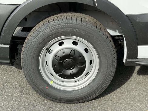 New 2026 Ford Transit 250 148 Medium Roof w/ Load Area Protection Package RWD image 7