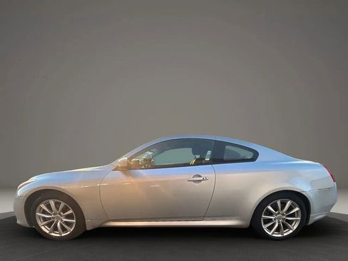 Used 2012 INFINITI G37 Journey w/ Premium Pkg image 14
