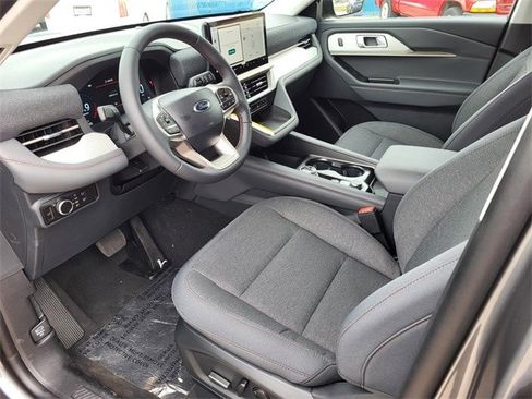 New 2026 Ford Explorer Active image 3
