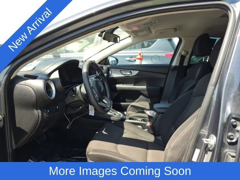 Used 2023 Kia Forte LXS FWD image 12