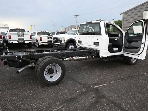 New 2025 Ford F550 4x4 Regular Cab Super Duty image 27