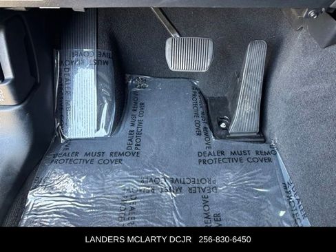 Used 2023 Ford Explorer XLT w/ Equipment Group 202A AWD/4WD image 25