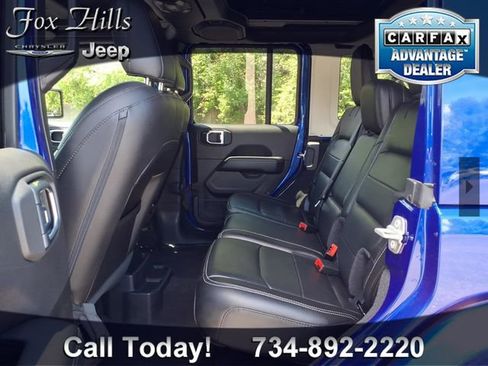 Used 2020 Jeep Wrangler Unlimited Sahara AWD/4WD image 11