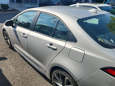 Used 2021 Toyota Corolla SE FWD image 4