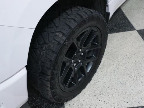 Used 2023 RAM 1500 Laramie AWD/4WD image 46