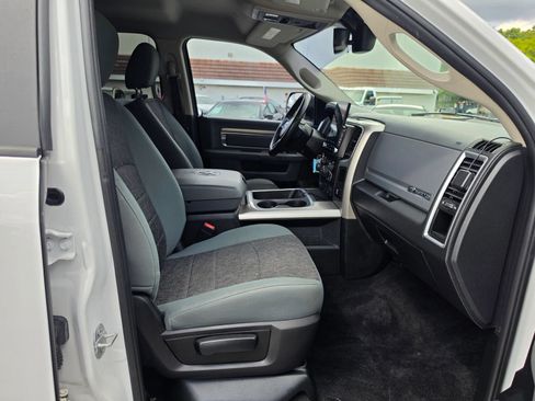 Used 2018 RAM 1500 Big Horn AWD/4WD image 24