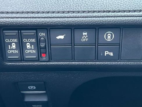 Used 2023 Honda Odyssey Elite image 41