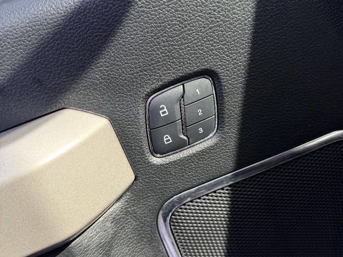 Used 2017 Ford F150 Lariat image 23