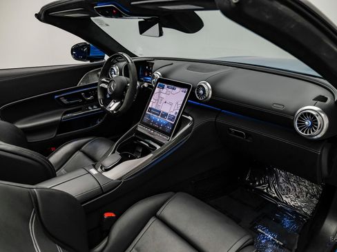 Used 2024 Mercedes-Benz SL 43 AMG image 57