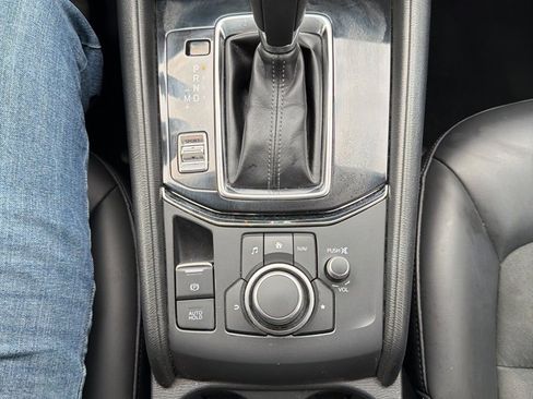 Used 2019 MAZDA CX-5 Touring image 19