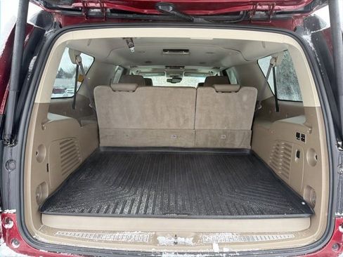 Used 2017 Chevrolet Suburban Premier image 12
