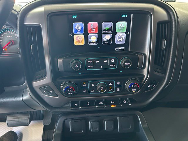 Used 2018 GMC Sierra 2500 SLT w/ All Terrain HD Package AWD/4WD image 22