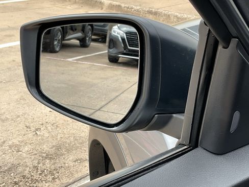 New 2025 Nissan Kicks Play S image 10