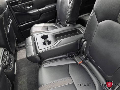 Used 2025 Honda Pilot Touring image 41