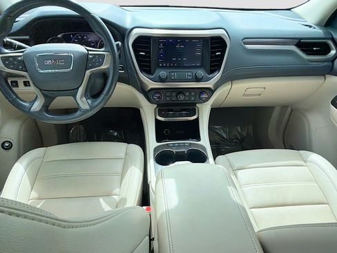 Used 2021 GMC Acadia Denali w/ Denali Technology Package FWD image 16