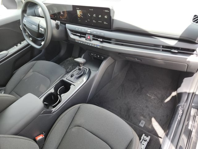 New 2026 Kia K4 FWD image 16