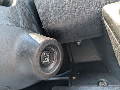 Used 2024 RAM ProMaster 2500 w/ Convenience Group image 22