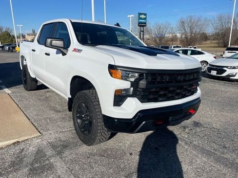 New 2026 Chevrolet Silverado 1500 Custom Trail Boss AWD/4WD image 4