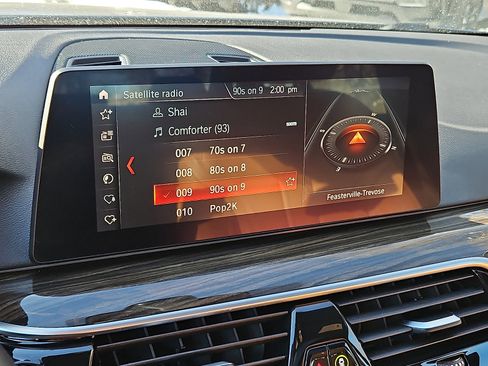 Used 2019 BMW 530i xDrive w/ Convenience Package image 17