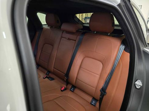 Used 2025 Jaguar F-PACE R-Dynamic S image 20