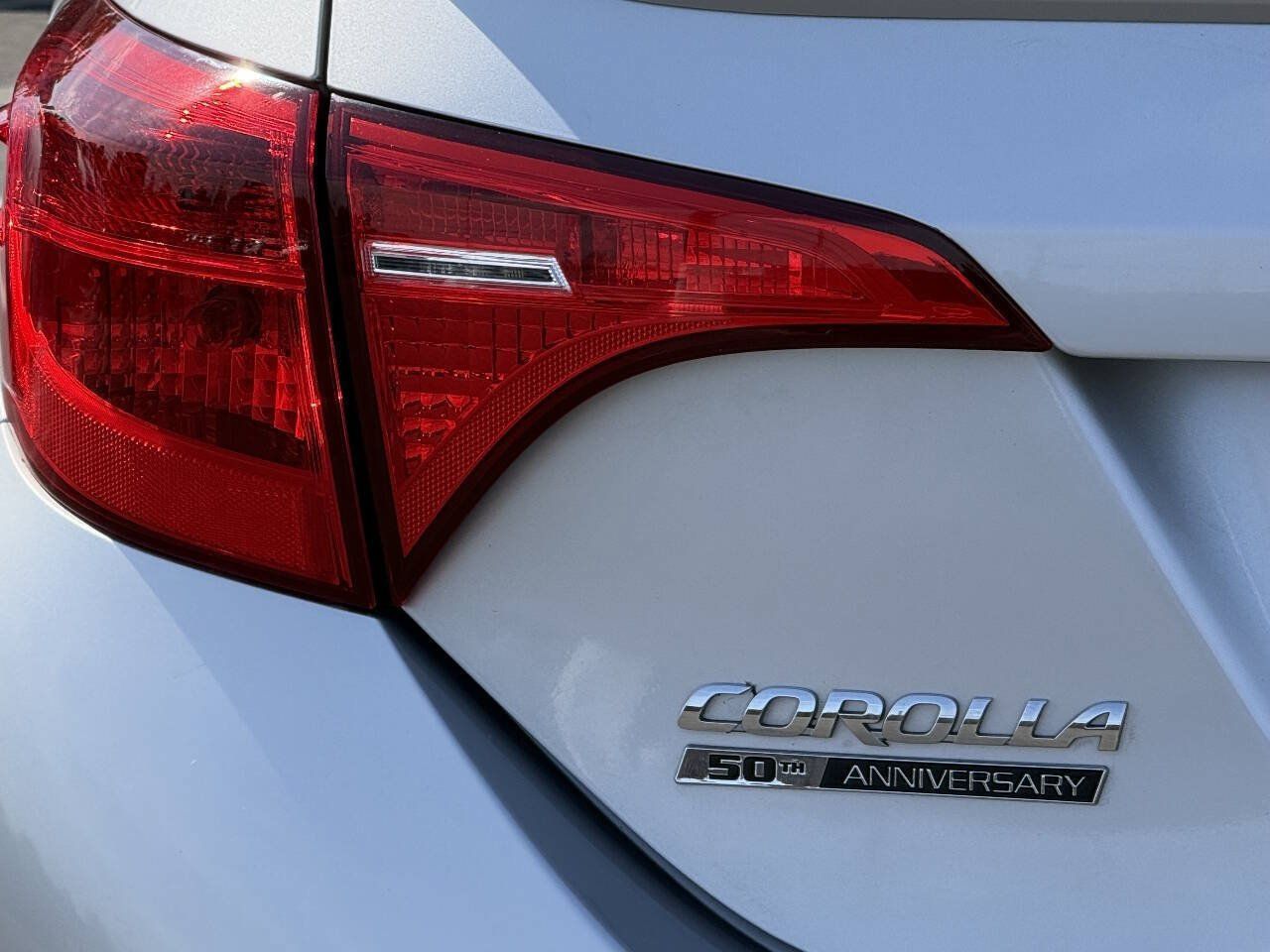 Used 2017 Toyota Corolla SE 50th Anniversary FWD image 5