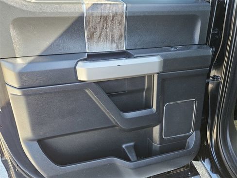 Used 2017 Ford F450 Lariat w/ Lariat Ultimate Package image 26