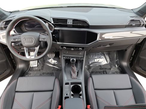 New 2025 Audi Q3 2.0T Premium Plus image 9
