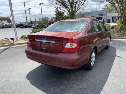 Used 2004 Toyota Camry LE image 8
