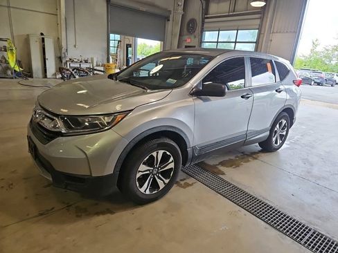 Used 2017 Honda CR-V LX image 4