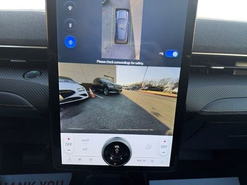 Used 2023 Ford Mustang Mach-E Premium image 19